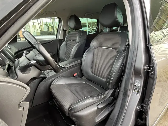 Renault Grand Scénic 1.7 Blue dCi Bose 7-persoons / Dealer onderhouden / Automaat / Apple Carplay -...