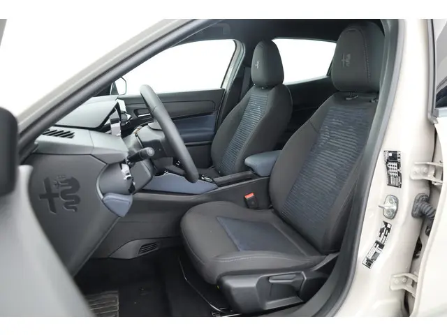 Alfa Romeo Junior Elettrica 54 kWh | Rijklaar! | Dig. Cockpit | Adapt.Cruise | Carplay | ACC | Drive...