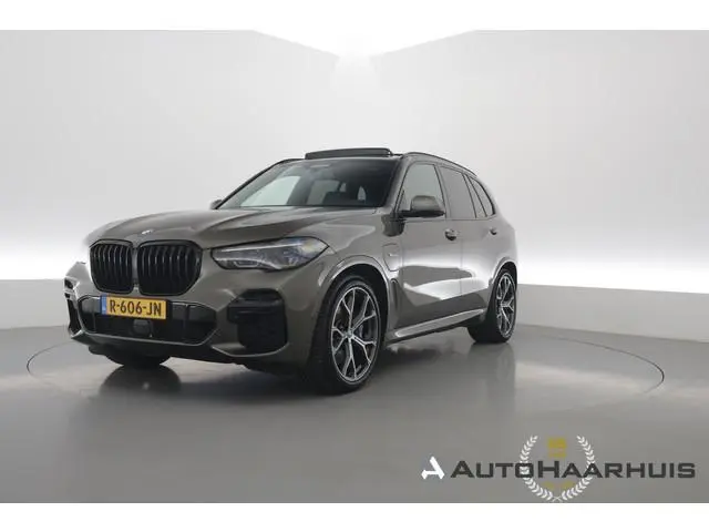 BMW X5 xDrive45e M Sport | Orgi. NL | Skylounge | Active steering | Carbon int. | Massage | HUD | La...
