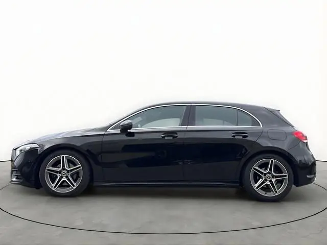 Mercedes-Benz A-klasse 180 AMG Wide-Screen Multibeam Burmester