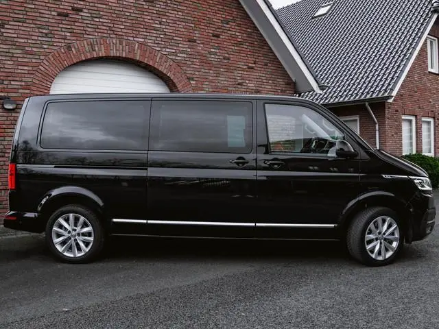 Volkswagen Caravelle T6.1 2.0 TDI 204 PK DSG L2H1 A-KLEP FULL OPTIONS ACC | LED | Leder | Side Assis...