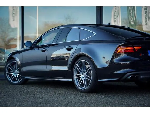 Audi S7