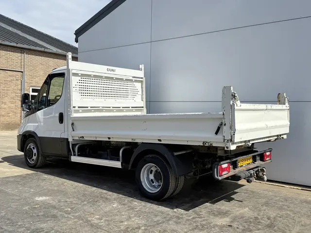 Iveco Daily 35C14 2.3 Kipper Dubbellucht 3,5t Trekhaak Airco Cruise Control Luchtgeveerde Stoel