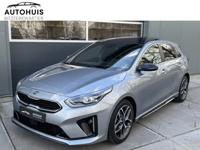 Kia Ceed 1.0 T-GDi 120pk GT-Line Panorama Climate control Navigatie Stoel - Stuur verwarming