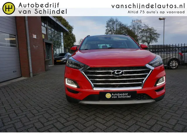 Hyundai Tucson 1.6 T-GDI 177PK AUTOMAAT PREMIUM LUXE! DEALER ONDERHOUDEN! PANORAMADAK STOELKOELING+V...