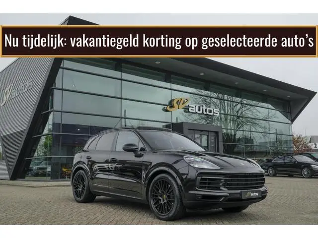 Porsche Cayenne S 2.9 S 441pk Panoramadak Trekhaak elektrisch Comfortstoelen Black edition Luchtveri...