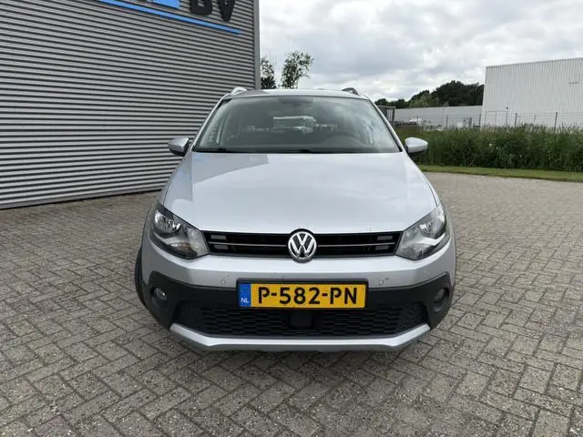 Volkswagen Polo 1.2 TSI 90 PK Automaat CrossPolo Comfortline Connected Series Navigatie Climate Cont...