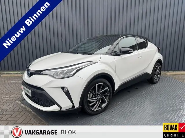 Toyota C-HR 2.0 Hybrid Bi-Tone | Draadloos Apple Carplay/Android auto | PDC V+A | BSM | 10jr GARANTI...