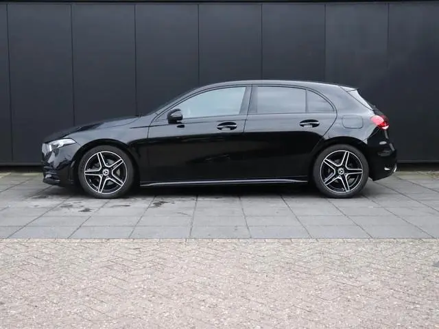 Mercedes-Benz A-klasse 160 | AMG LINE | SPORTSTOELEN | CAMERA | APPLE CARPLAY | CRUISE | NAVI | STOE...
