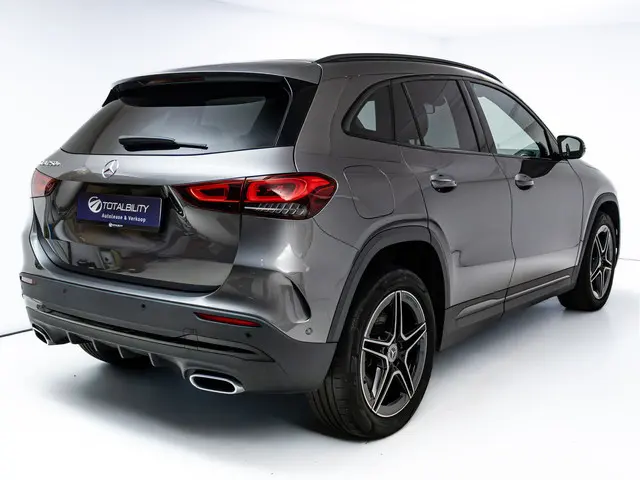 Mercedes-Benz GLA-klasse 250 e Business Sol. AMG Limited | Night pakket | Multi Beam Led | Stoelverw...