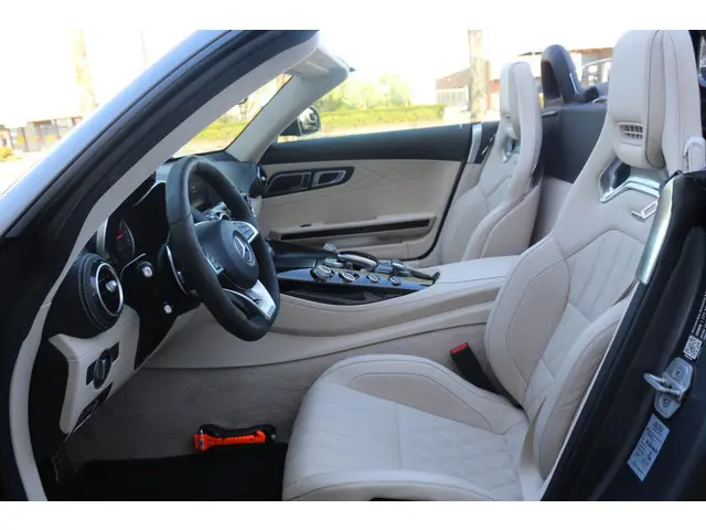 Mercedes-Benz AMG GT Roadster 4.0 C 558 PK Keramische remmen/Originele Nederlander/ VOL OPTIES!