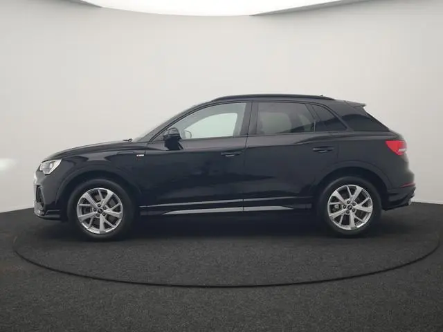 Audi Q3 45 TFSI e 2X S Line PHEV 245pk | Trekhaak Af Fabriek | Adaptive Cruise | Sportstoelen Verwar...