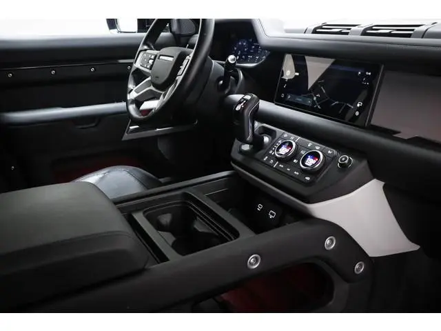 Land Rover Defender 110 2.0 P400e 110 X-Dynamic SE | STOELVERWARMING | DAB | 360 CAMERA | TREKHAAK |...