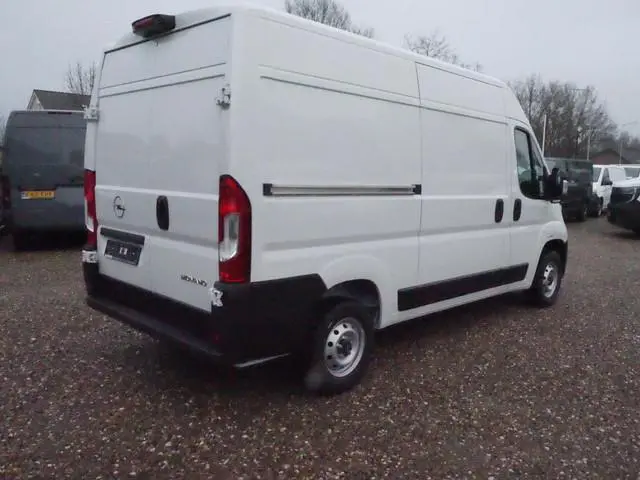 Opel Movano