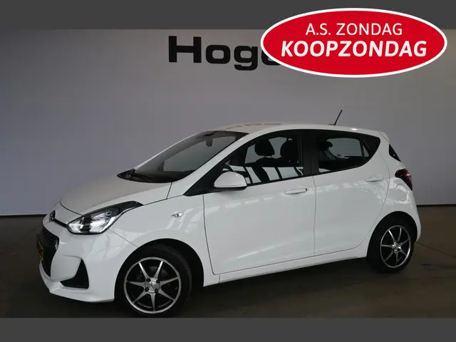 Hyundai i10 1.0i Comfort NAP! Airco Cruise Control Rijklaarprijs! Inruil Mogelijk!