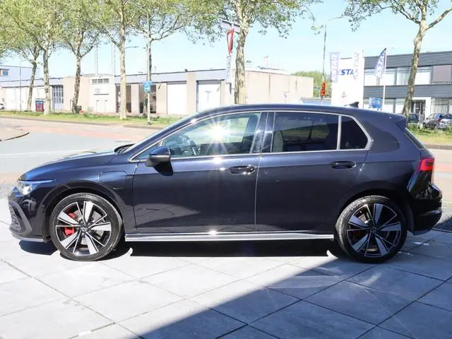 Volkswagen Golf GTE 1.4 eHybrid 245PK | Vol Leer | Stoel Ventilatie | IQ Light Matrix LED | Memory |...