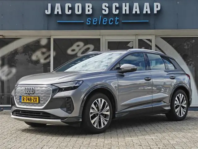 Audi Q4 e-tron 40 Advanced edition 77 kWh / Warmtepomp / HUD / ACC / Trekhaak / Carplay / Camera Ach...