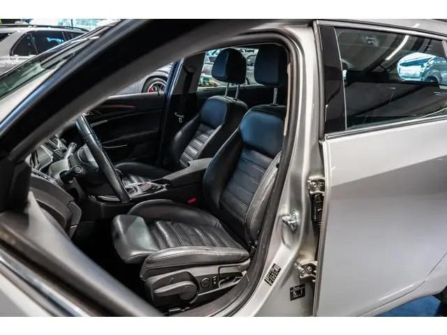 Opel Insignia Sports Tourer 2.0 T Cosmo 4x4 leder | Camera