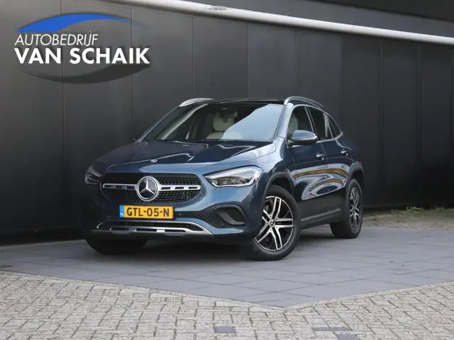 Mercedes-Benz GLA-klasse 250 e AMG Line | SOH 96,4% | LEDER | MEMORY | PANO-DAK | CAMERA | STOEL/STU...