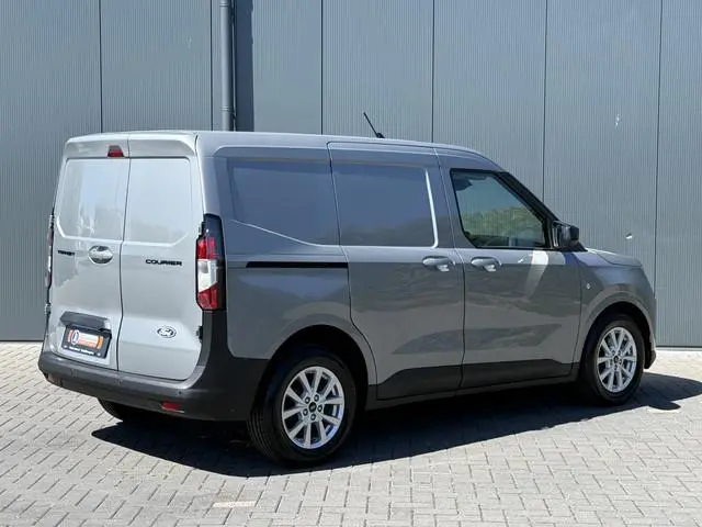 Ford Transit Courier 1.0 EcoBoost 101 PK / LIMITED / BENZINE / **5.293 KM!!** / ECC / ADAPTIVE CRUIS...