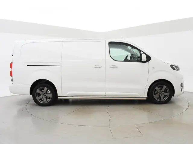 Toyota pro-ace