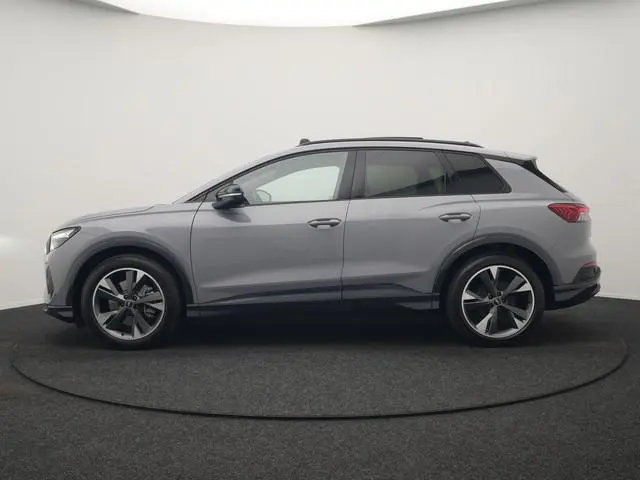 Audi Q4 e-tron 45 Quattro Edition 76,6 kWh 265pk Dealer O.H. | Panodak | Sonos Audio | Camera | Sfee...