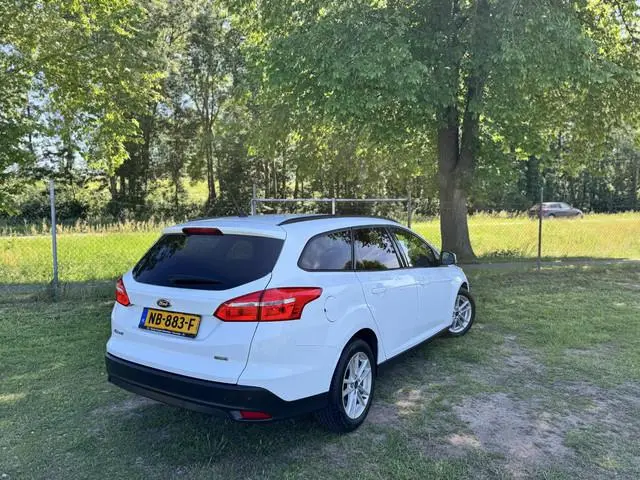 Ford Focus Wagon 1.0 EB 100PK Lease Edition | NW. GELEVERD | DEALER ONDERHOUDEN | CARPLAY | NAVI | C...