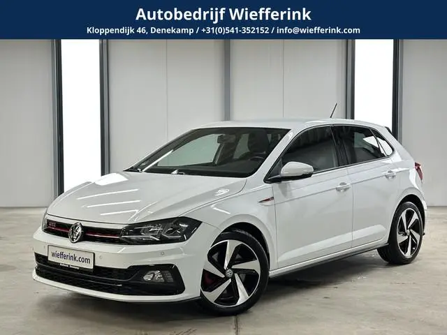 Volkswagen Polo 2.0 TSI GTI 200pk | BeatsAudio | Stoelverwarming | Groot scherm | Apple carplay | PD...