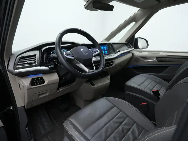 Volkswagen Multivan 7-zits 1.4 eHybrid 218 pk DSG L1H1 | Panoramadak | Adaptief onderstel | Elektris...