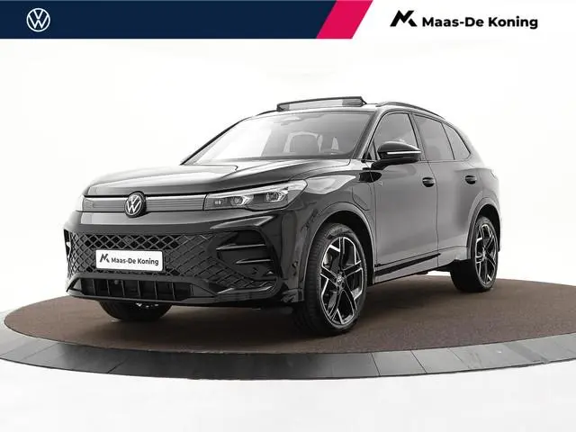Volkswagen Tiguan 1.5 272pk DSG eHybrid R-Line · Panoramadak · Wegklapbare Trekhaak · Leder · Harman...