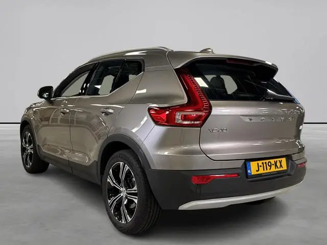 Volvo XC40 1.5 T5 Recharge Inscription | Leder | Panoramadak | Trekhaak | NL auto | Rijklaarprijs