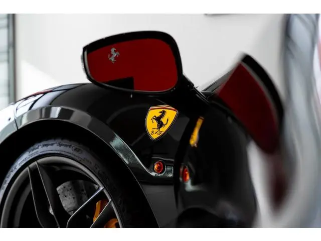 Ferrari 488