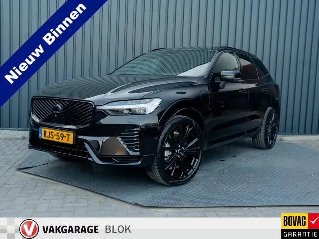 Volvo XC60 2.0 T6 Plug-in hybrid AWD Plus Black Edition  | Pano | Trekhaak wegkl. | Facelift | 360 C...