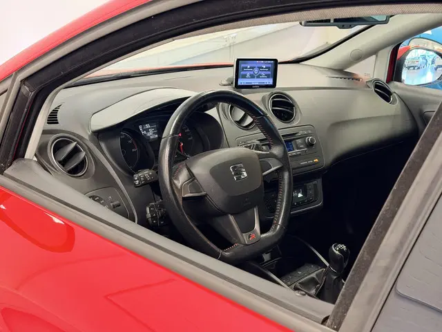 SEAT Ibiza ST 1.2 TSI FR Dynamic | FR | Navigatie | lichtmetaal | Stationwagen |