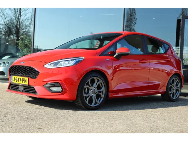 Ford Fiesta 1.0 EB AUTOMAAT ST-LINE + TREKHAAK | FULL LED | STUUR/STOELVERW. | APPLE CARPLAY