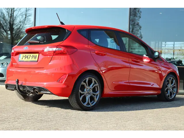 Ford Fiesta 1.0 EB AUTOMAAT ST-LINE + TREKHAAK | FULL LED | STUUR/STOELVERW. | APPLE CARPLAY