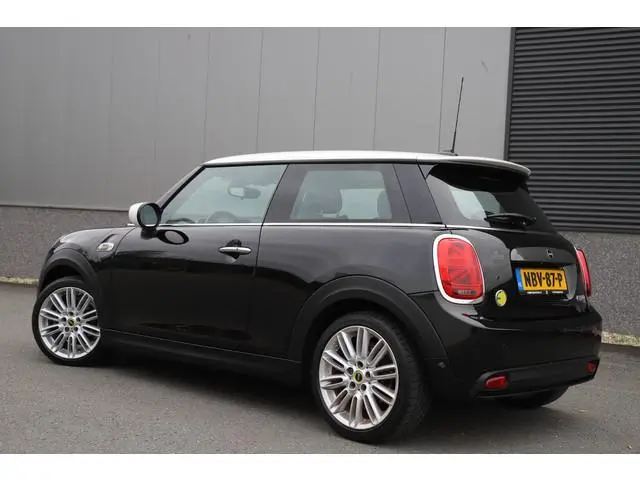 MINI Electric SE 184pk 33 kWh/ Led/Carplay/W-pomp/3-Fase/Premium audio