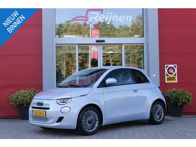 Fiat 500 1.0 Hybrid 65PK TORINO LAUNCH EDITION | DRAADLOZE APPLE CARPLAY/ANDROID AUTO | PARKEERSESOR...