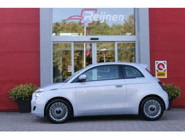 Fiat 500 1.0 Hybrid 65PK TORINO LAUNCH EDITION | DRAADLOZE APPLE CARPLAY/ANDROID AUTO | PARKEERSESOR...