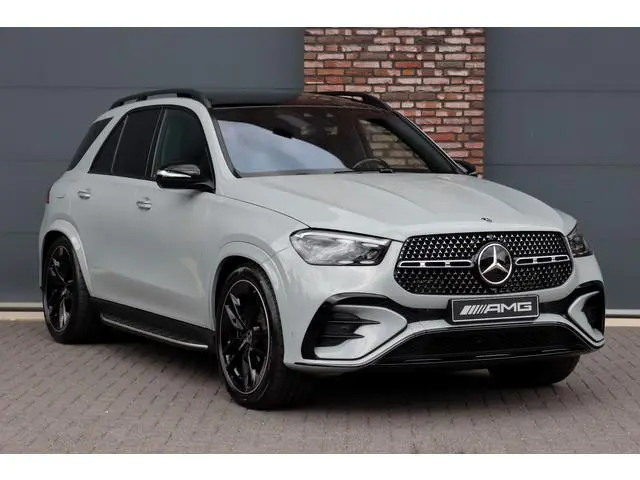 Mercedes-Benz GLE-klasse 400 e 4MATIC AMG Line Premium+ | Luchtvering | Distronic+ | Massage | Soft-...