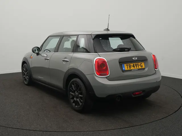 MINI One 1.5 One Salt Business - RIJKLAARPRIJS - All Seasonbanden - Cruise Control - Lichtmetalen ve...