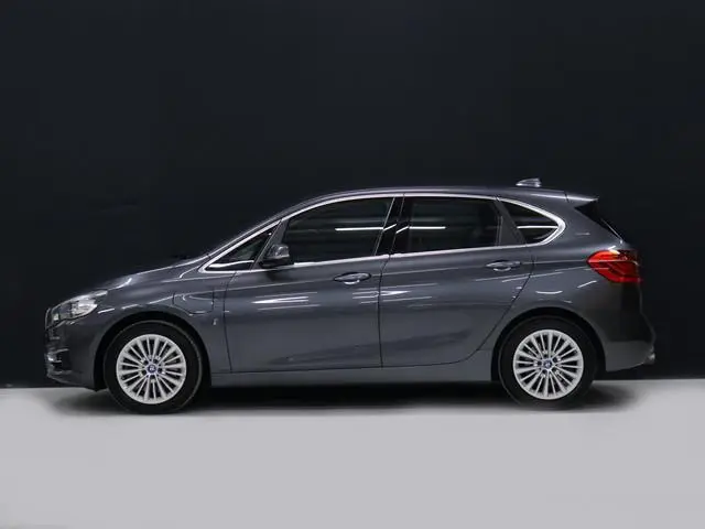 BMW 2-serie Active Tourer 225xe iPerformance High Executive [HEAD-UP DISPLAY, ELEKTRISCHE ACHTERKLEP...