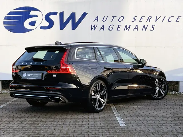 Volvo V60 2.0 T6 Recharge AWD Inscription Expression | Trekhaak | Pilot Assist | Pano | Harman Kardo...