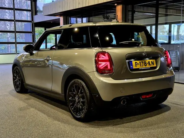 MINI Mini 1.5 One Salt Volleder | Navigatie | CarPlay  | Leder | Stoelverwarming | LED