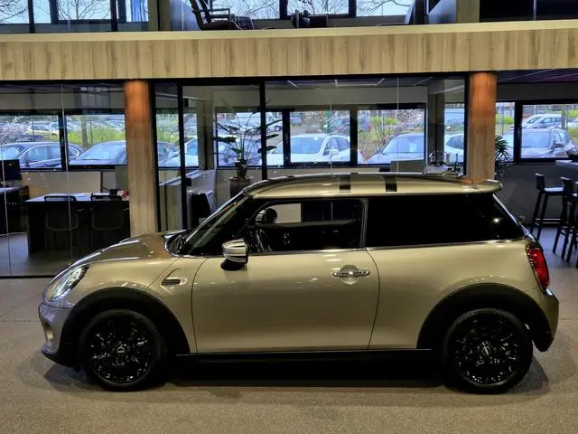 MINI Mini 1.5 One Salt Volleder | Navigatie | CarPlay  | Leder | Stoelverwarming | LED