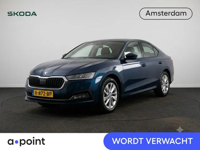 Skoda Octavia 1.0 TSI Business Edition 110 pk | Navigatie | Parkeersensoren | Keyless | Autom. airco...