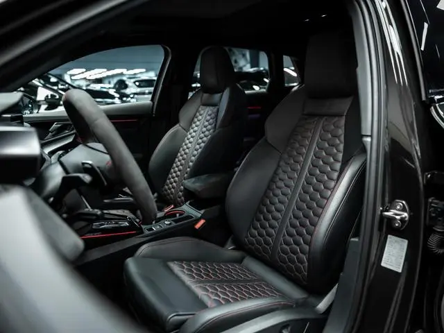 Audi RS3 Sportback 2.5 TFSI RS 3 quattro Uniek RS3 in exclusive kleur donker groen mettalic, Full ca...