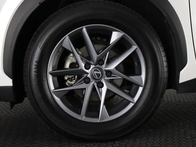 Lexus LBX