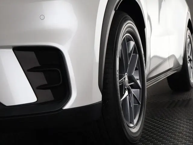 Lexus LBX