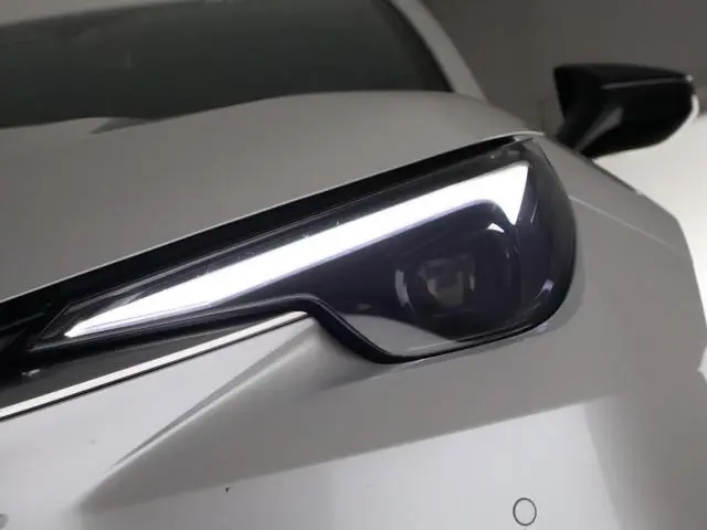 Lexus LBX